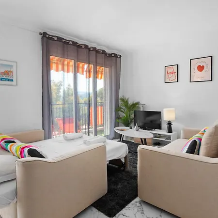 4 Personnes Avec Magnifique Vue