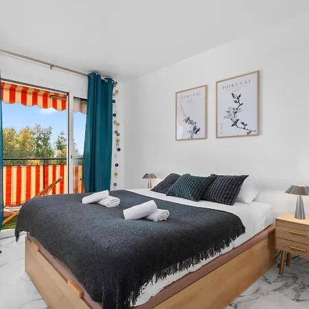 4 Personnes Avec Magnifique Vue