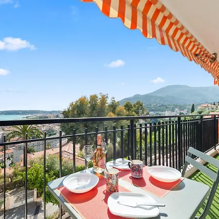 4 Personnes Avec Magnifique Vue * Mentona