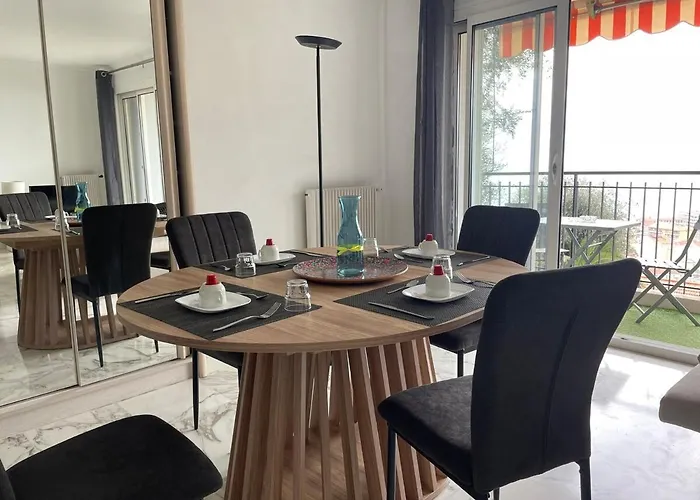 4 Personnes Avec Magnifique Vue *